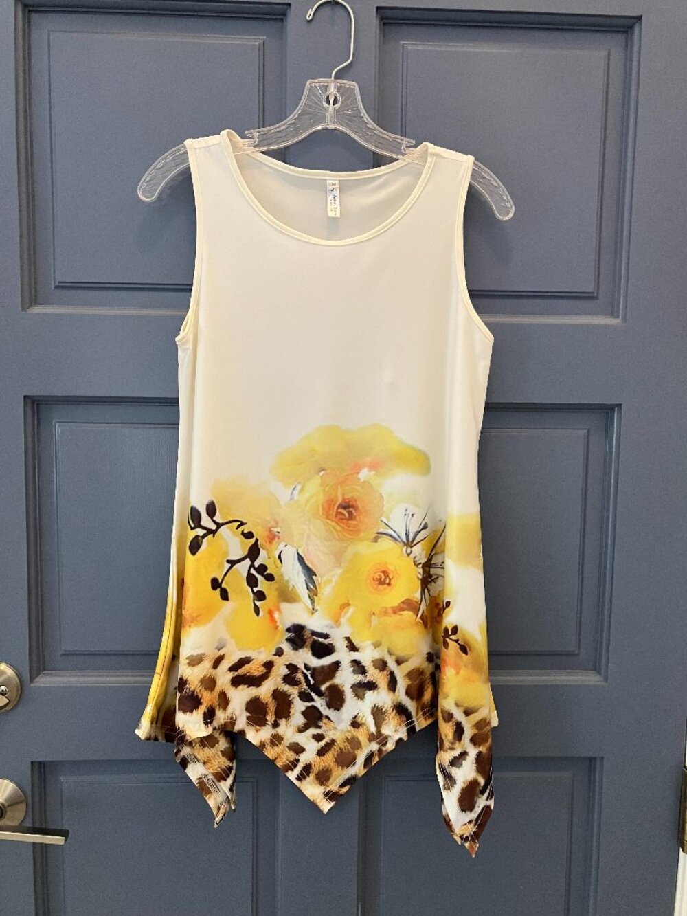 Handkerchief Hem Tunic Top
